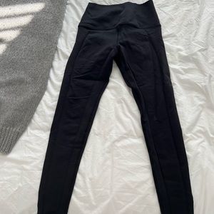 Black leggings from Avocado